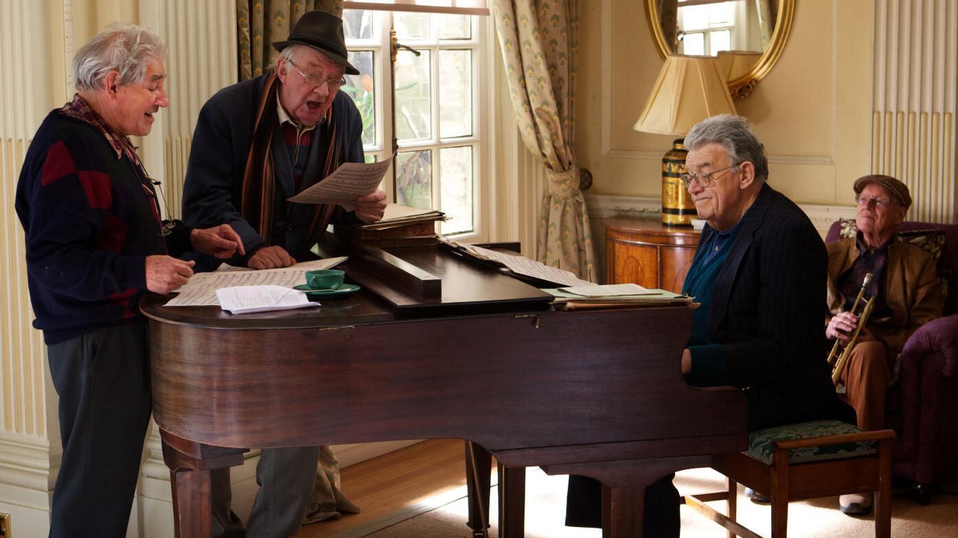 Hoffman si scopre regista di un "Quartet" d'anziani
