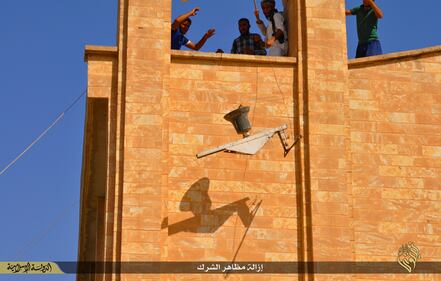 Iraq, la distruzione dei luoghi cristiani 2