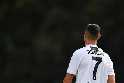 Il primo gol di Ronaldo nella amichevole di Villar Perosa 7