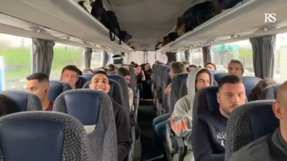 Caro voli, i fuori sede siciliani fanno rientro con i pullman della Regione