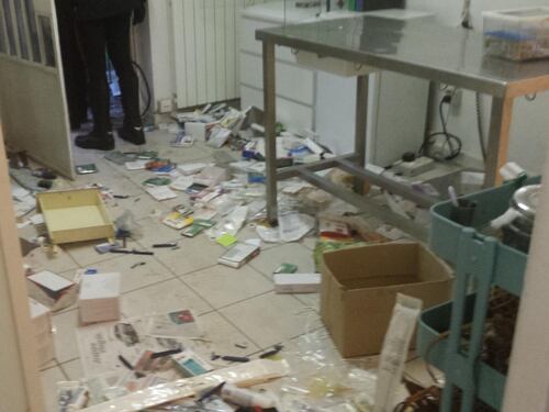 I rom devastano ambulatorio Enpa a Torino