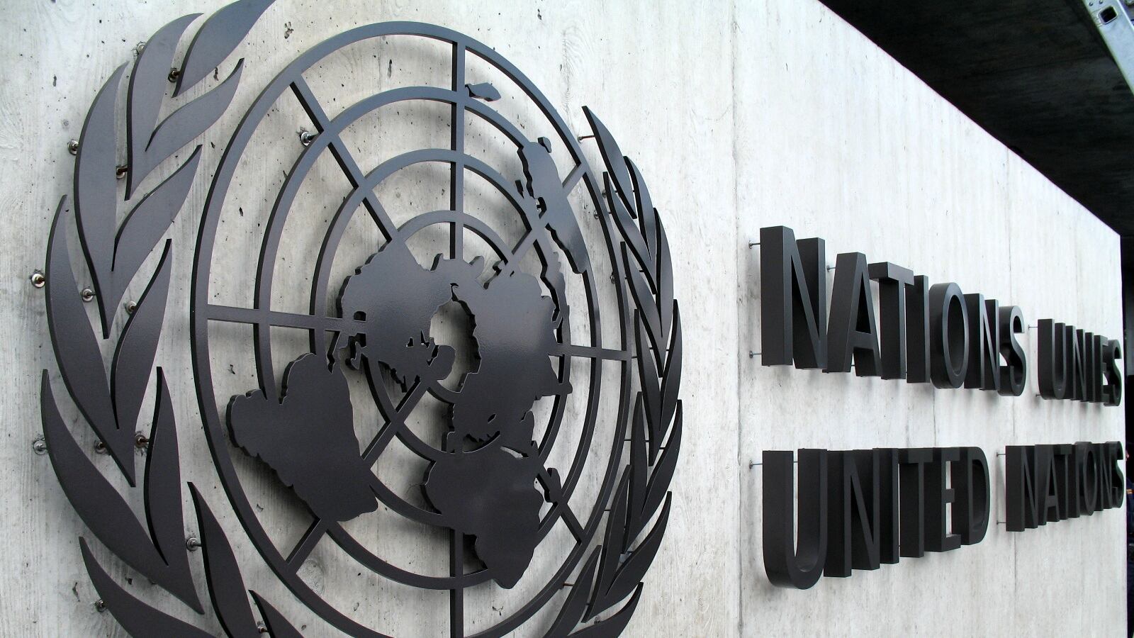 Le "deportazioni" Onu: benestanti in Libano, mendicanti a Milano