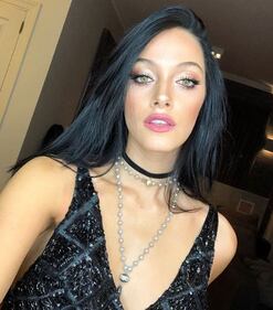 Oriana Sabatini, la compagna di Dybala, sexy su Instagram 3