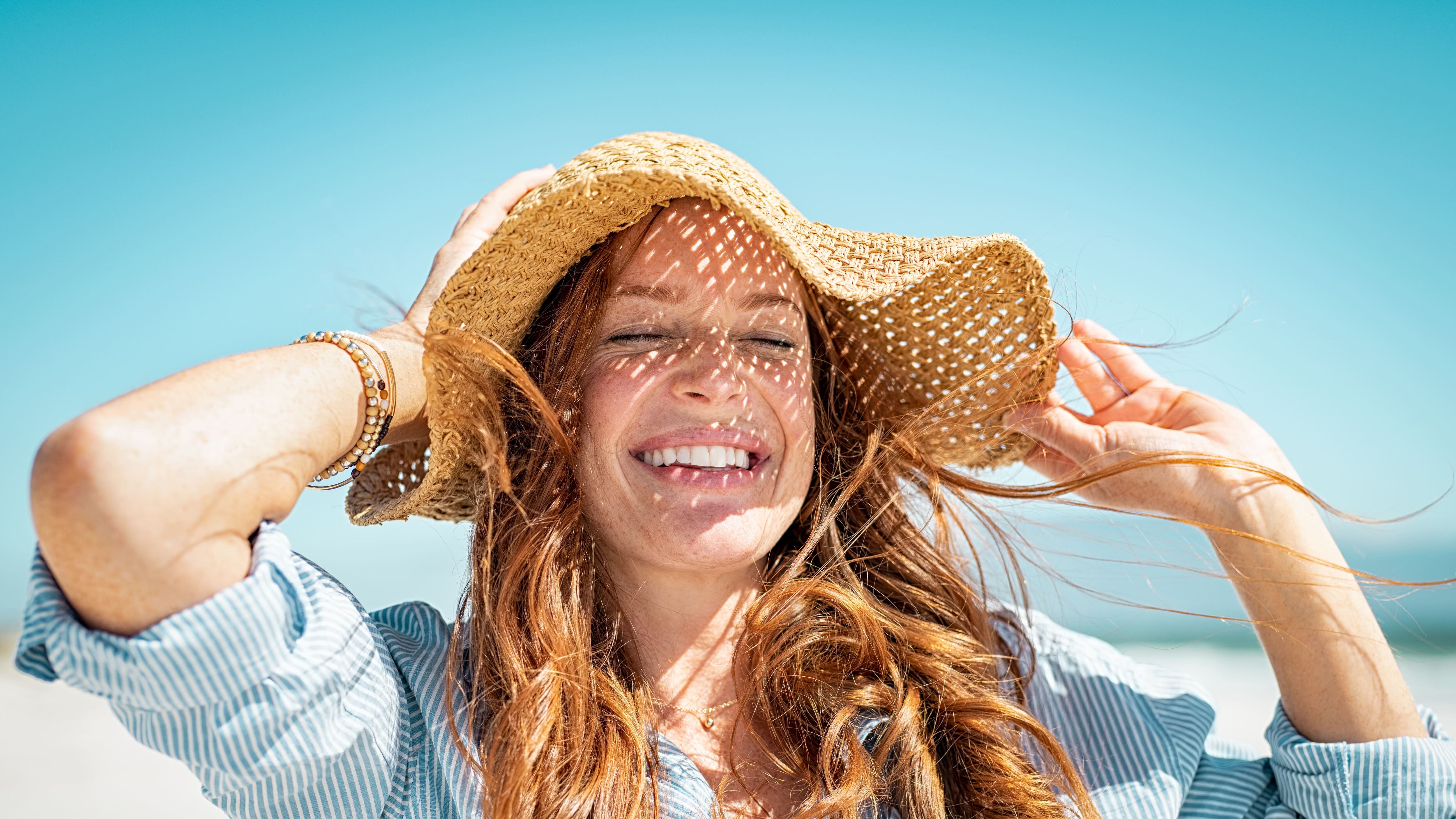Ritenzione idrica e pelle secca: come evitarli in estate
