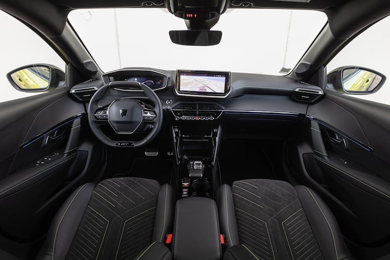 Peugeot e-208, guarda la gallery 22