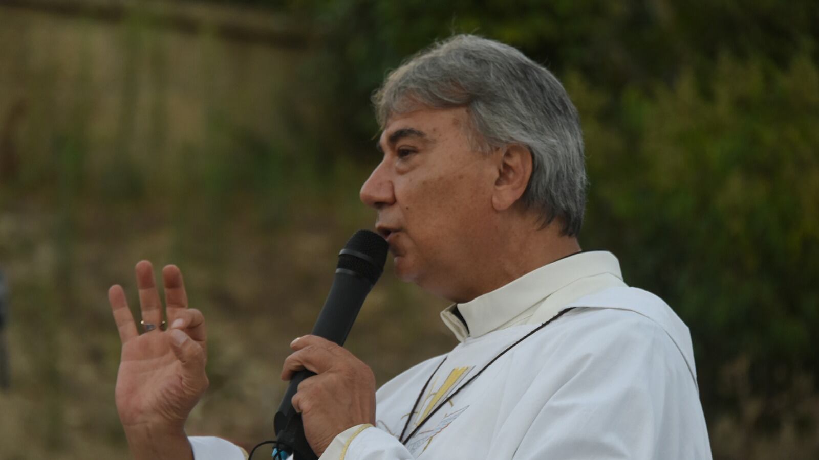 L’appello del vescovo di Napoli: "Denunciate la malavita"
