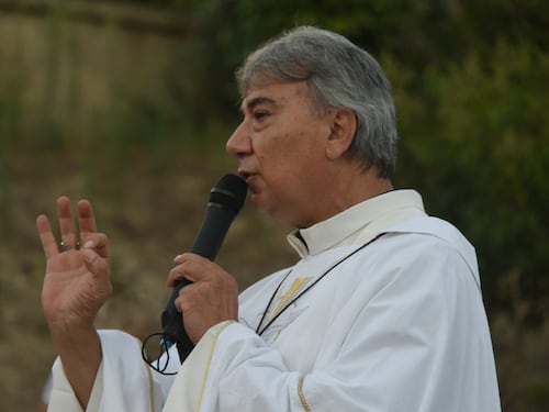 L’appello del vescovo di Napoli: "Denunciate la malavita"