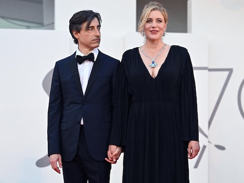 "White noise" mantiene le promesse solo a metà