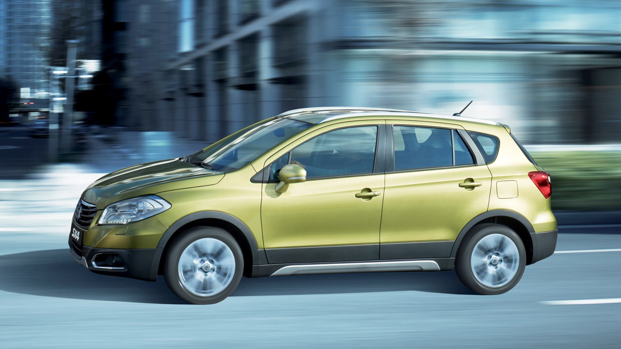 S-CROSS-4: il nuovo crossover Suzuki