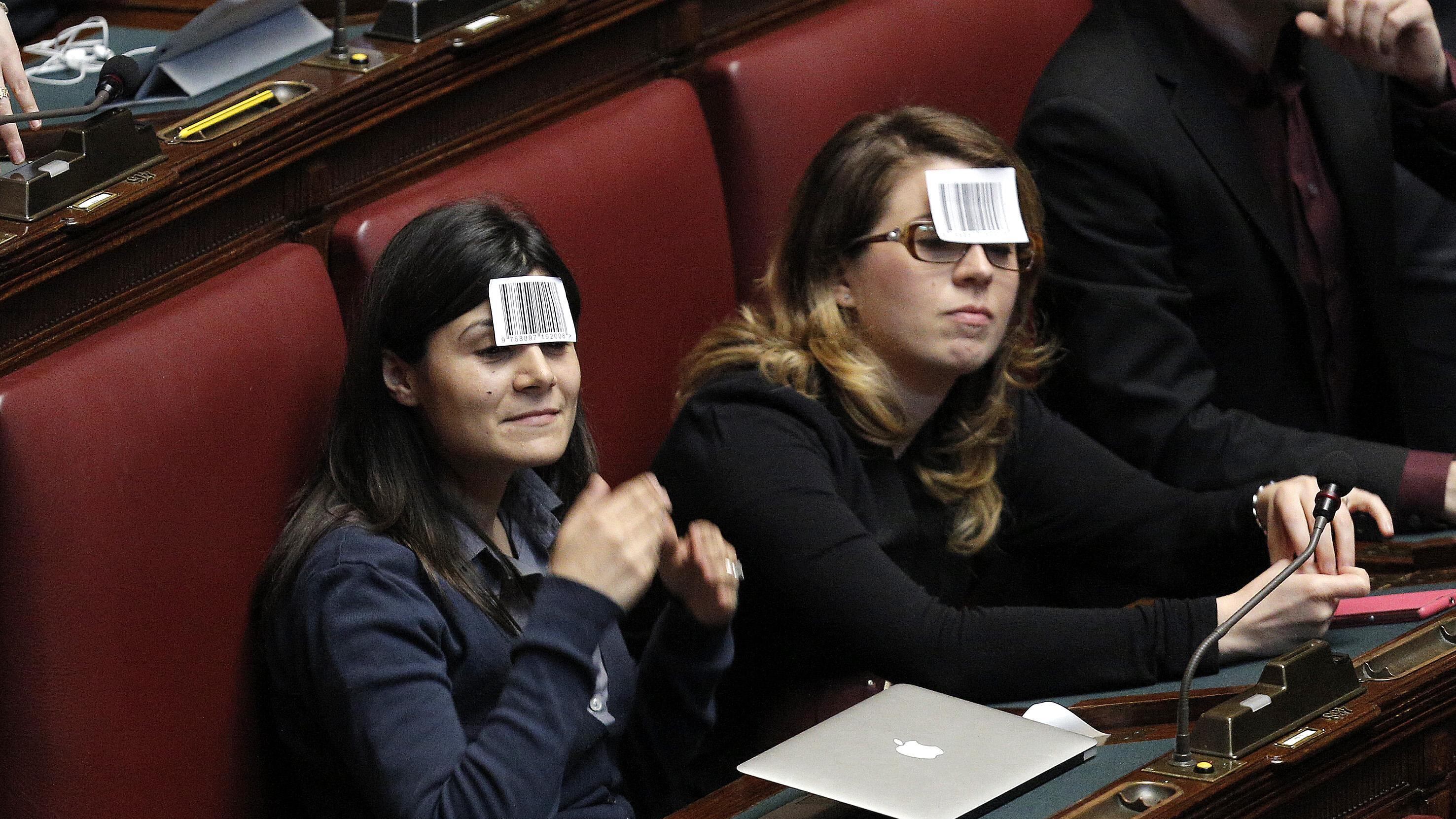 Sì della Camera al decreto lavoro alla sinistra Pd va il primo round