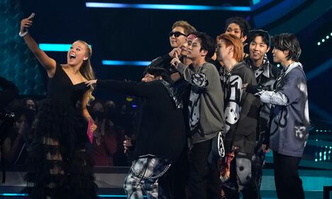 L'assalto al mondo della Corea, BTS vincitori di tre categorie agli AMAs 9