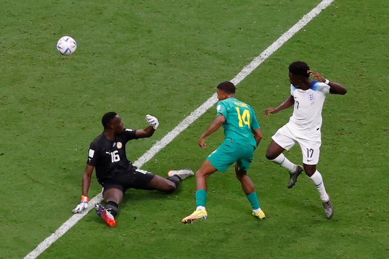 Bukayo Saka segna il 3-0 in Inghilterra-Senegal