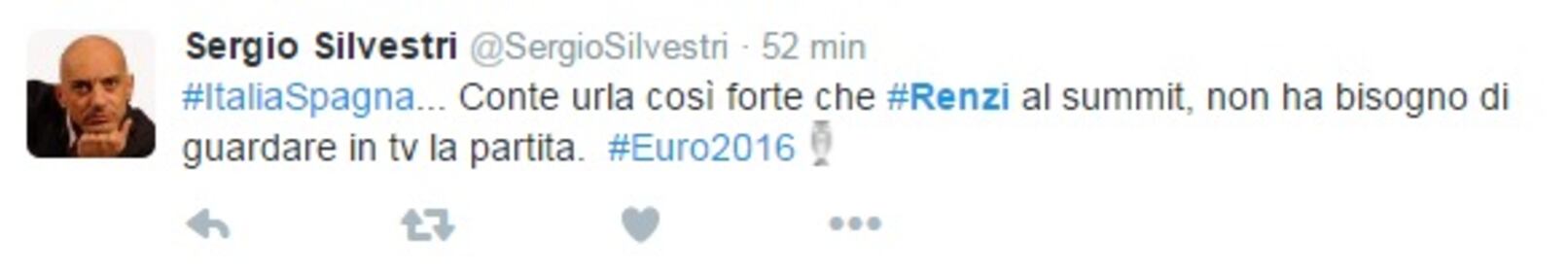 Si gioca Italia-Spagna, Renzi non può vederla: ironia sul web 3