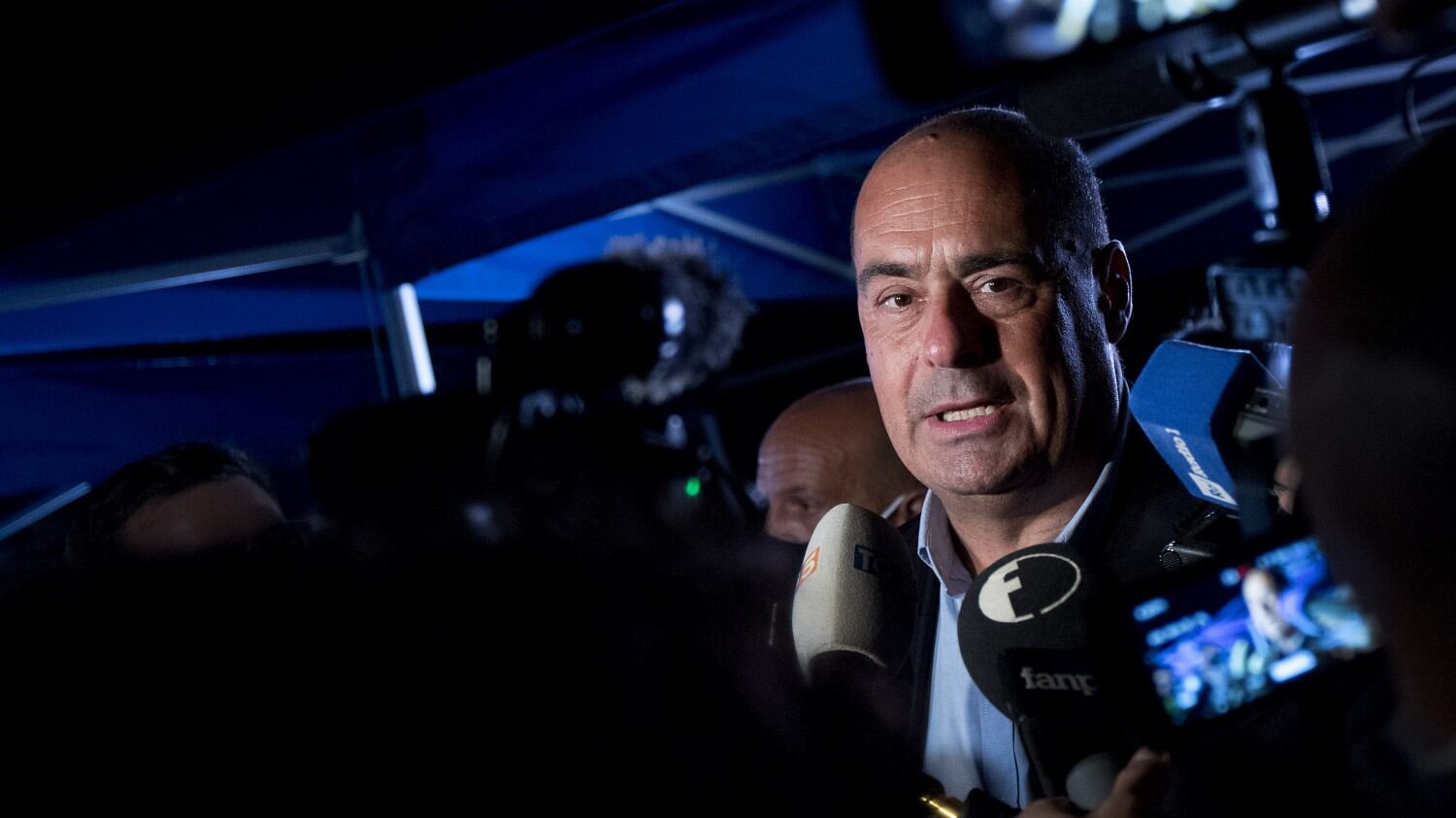 "Lo rivogliono a capo del Pd". Renzi ora fa tremare Zingaretti