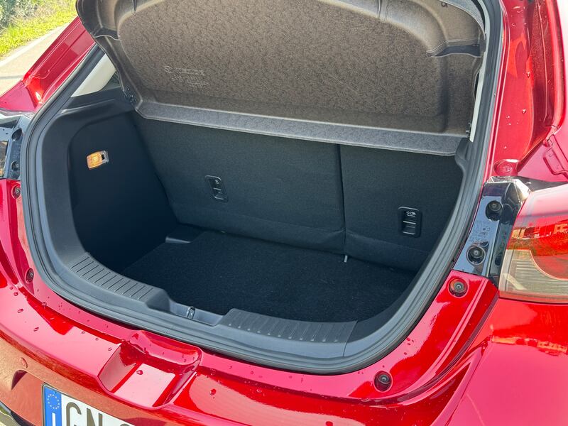 Mazda2 Mild-Hybrid, guarda la gallery della citycar super accessoriata 9