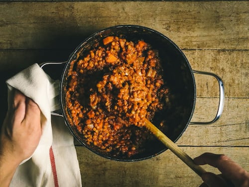 Carenza di ferro, come rimediare con le lenticchie: 5 ricette gustose