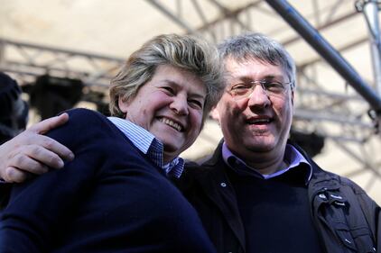 Il bacio della pace ​tra Camusso e Landini 4