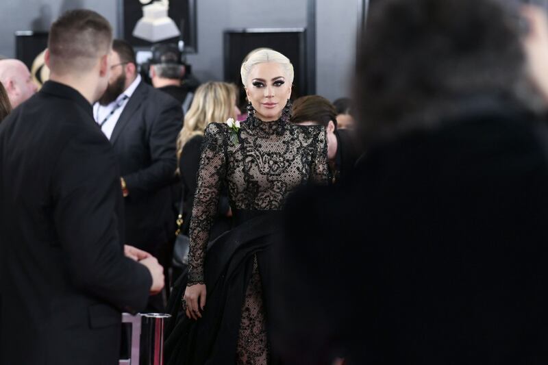 Grammy 2018, star sul red carpet 3