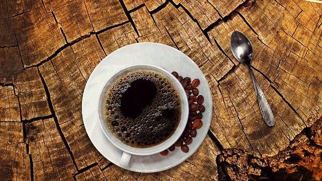 Caffè, proprietà e benefici della bevanda più amata