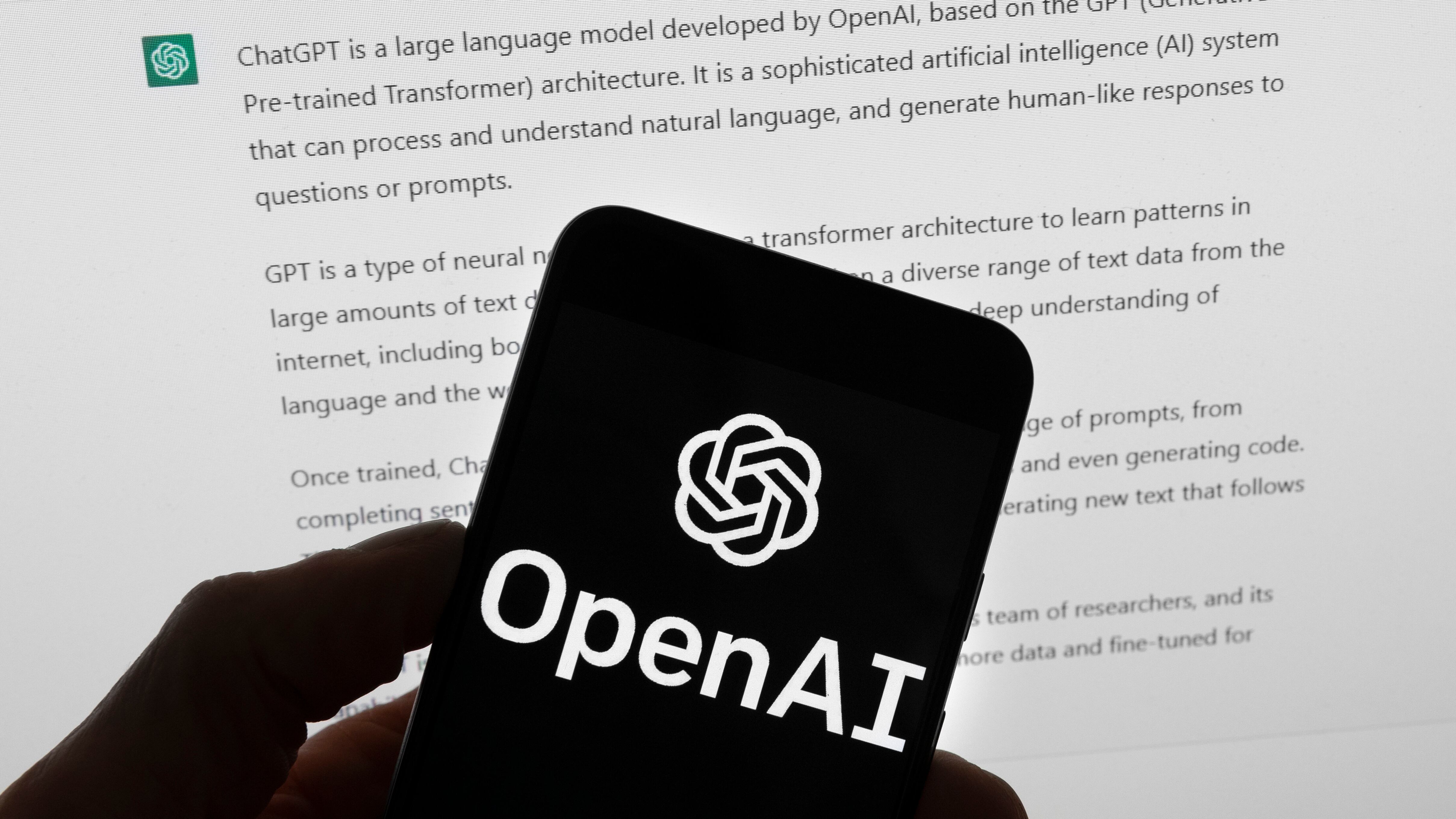 ChatGPT pronto a sbarcare sugli iPhone. Apple sta trattando con OpenAI e Google
