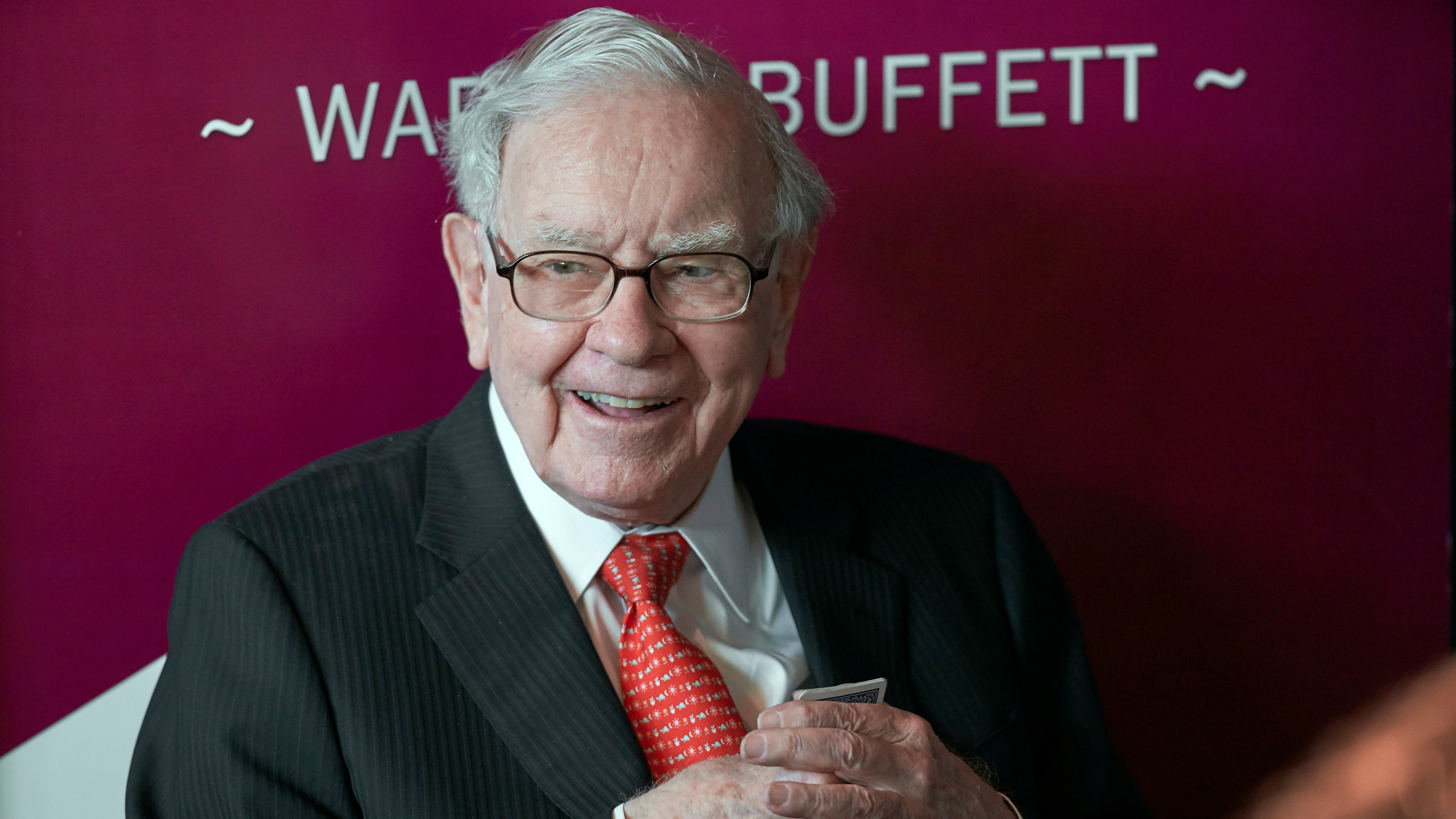 Buffett ha 382 miliardi cash ma il passo indietro fa paura