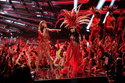 MTV VMA 2015, il trionfo di Taylor Swift e Miley Cyrus 6