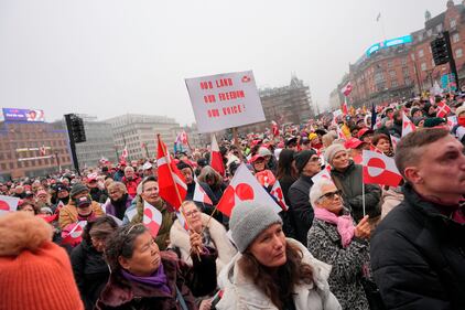 Danimarca in piazza per dire "no" a Trump: le immagini delle proteste per la Groenlandia 10