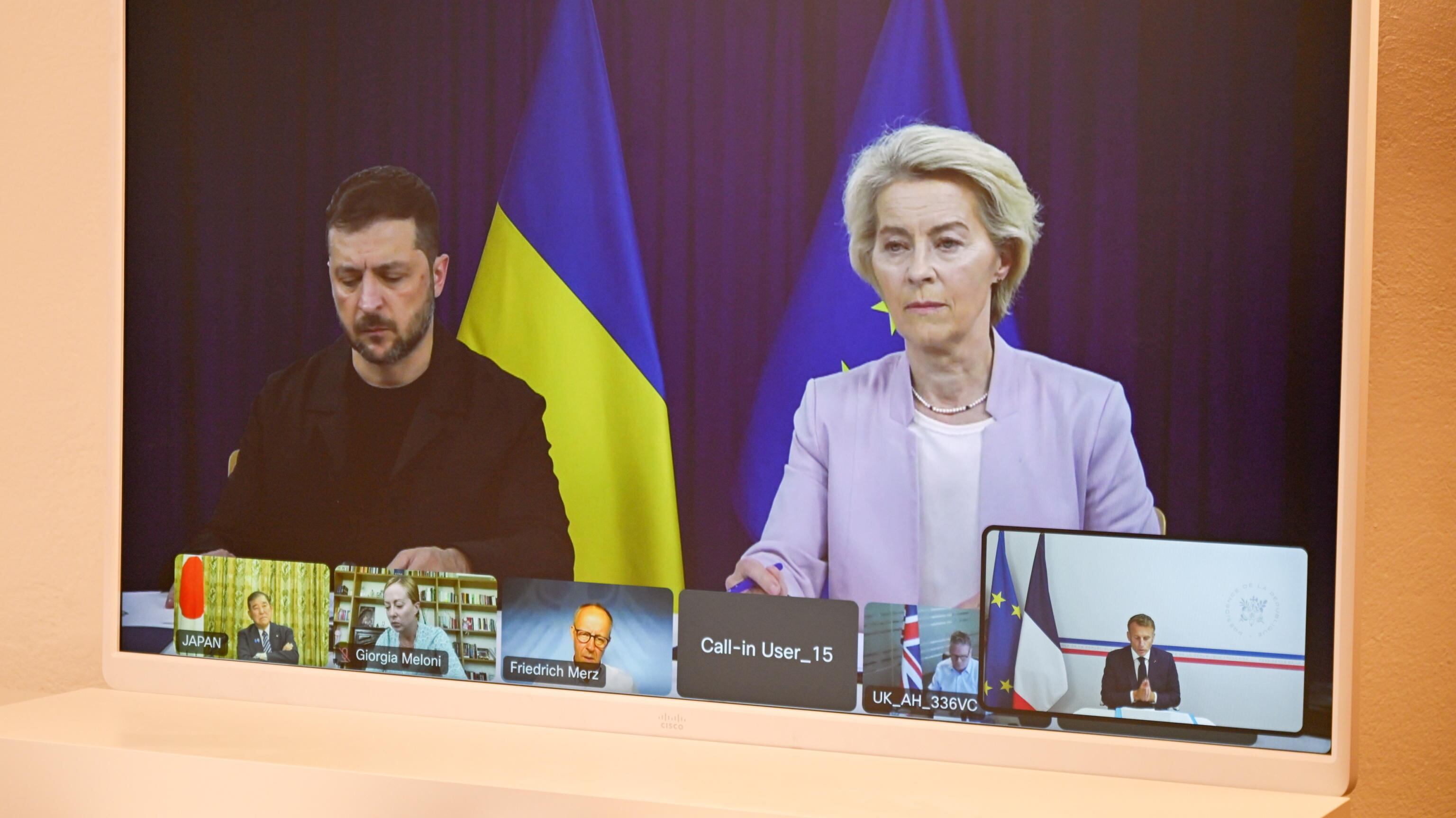 Von der Leyen: "L'Ucraina deve essere un porcospino d'acciaio"