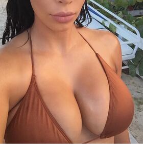 Kim Kardashian sempre più bella in gravidanza 5