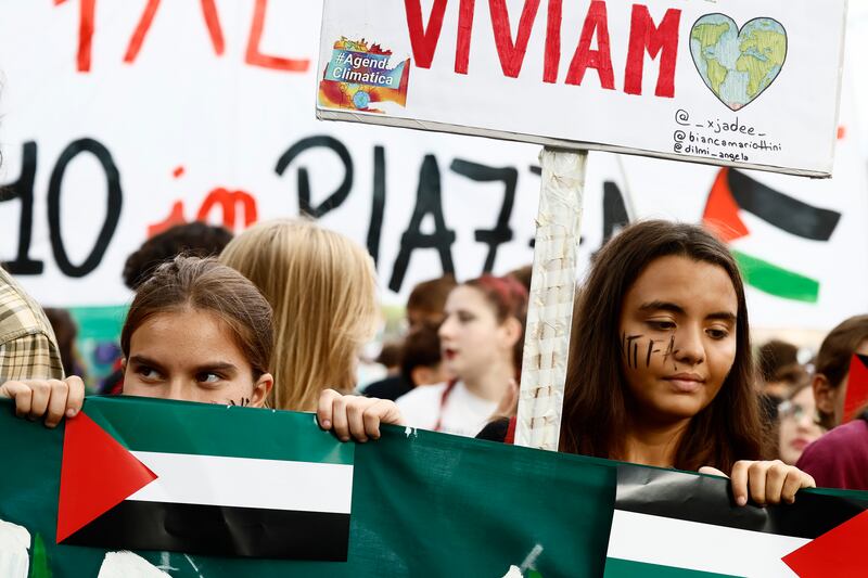 Manifestazione pro-Palestina: slogan e striscioni a Milano e Roma 6