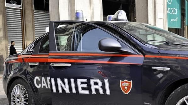 "Venite, ora giochiamo a nascondino". Preso un pedofilo 57enne: 4 molestate