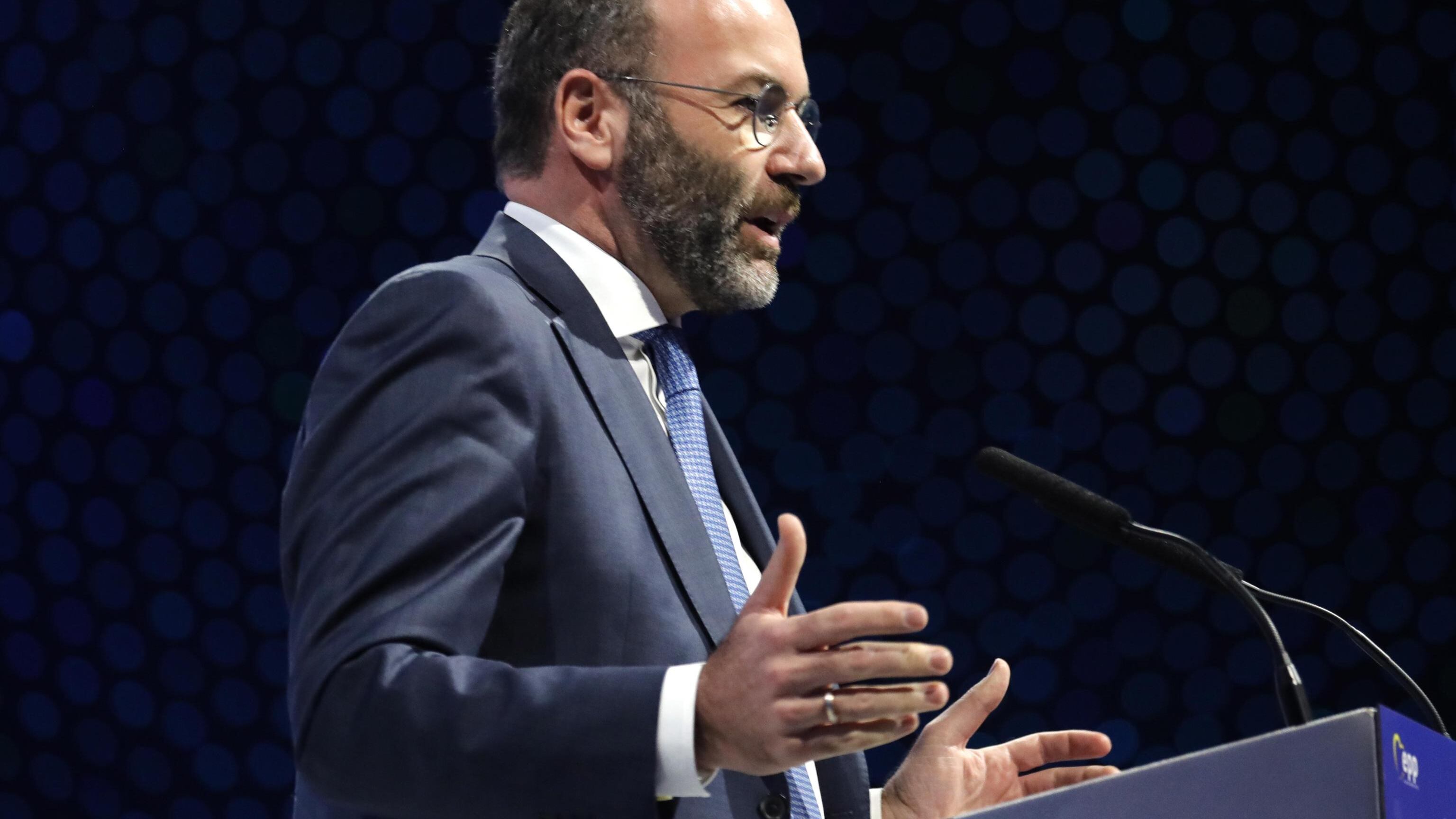 "All'Ue serve un governo di centrodestra a Roma". Dal Ppe l'appoggio a FI