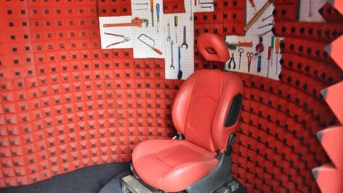 Grande Fratello 14: dalla trans Rebecca De Pasquale al garage
