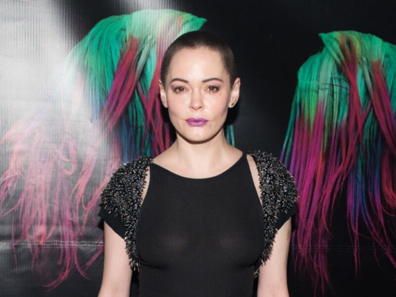 Miley Cyrus e le star attaccate dagli hacker 7