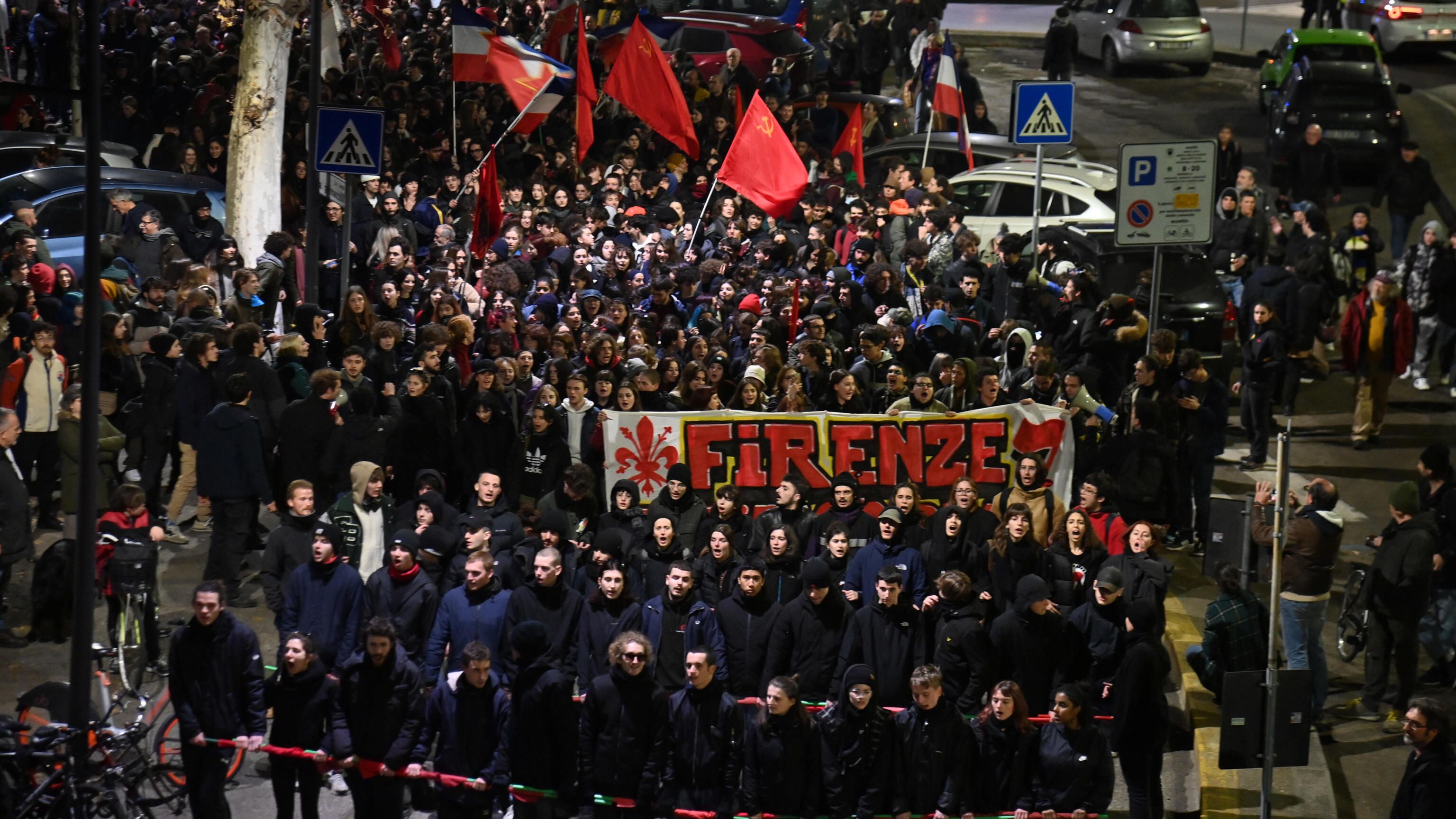 Quella "mitezza" nella politica che serve a proteggere i giovani