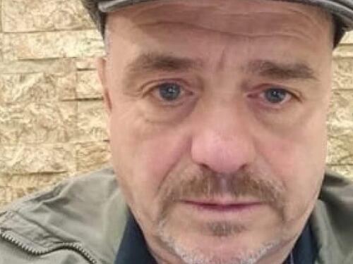 Trovato morto Franco, ingannato per soldi da una finta Dua Lipa