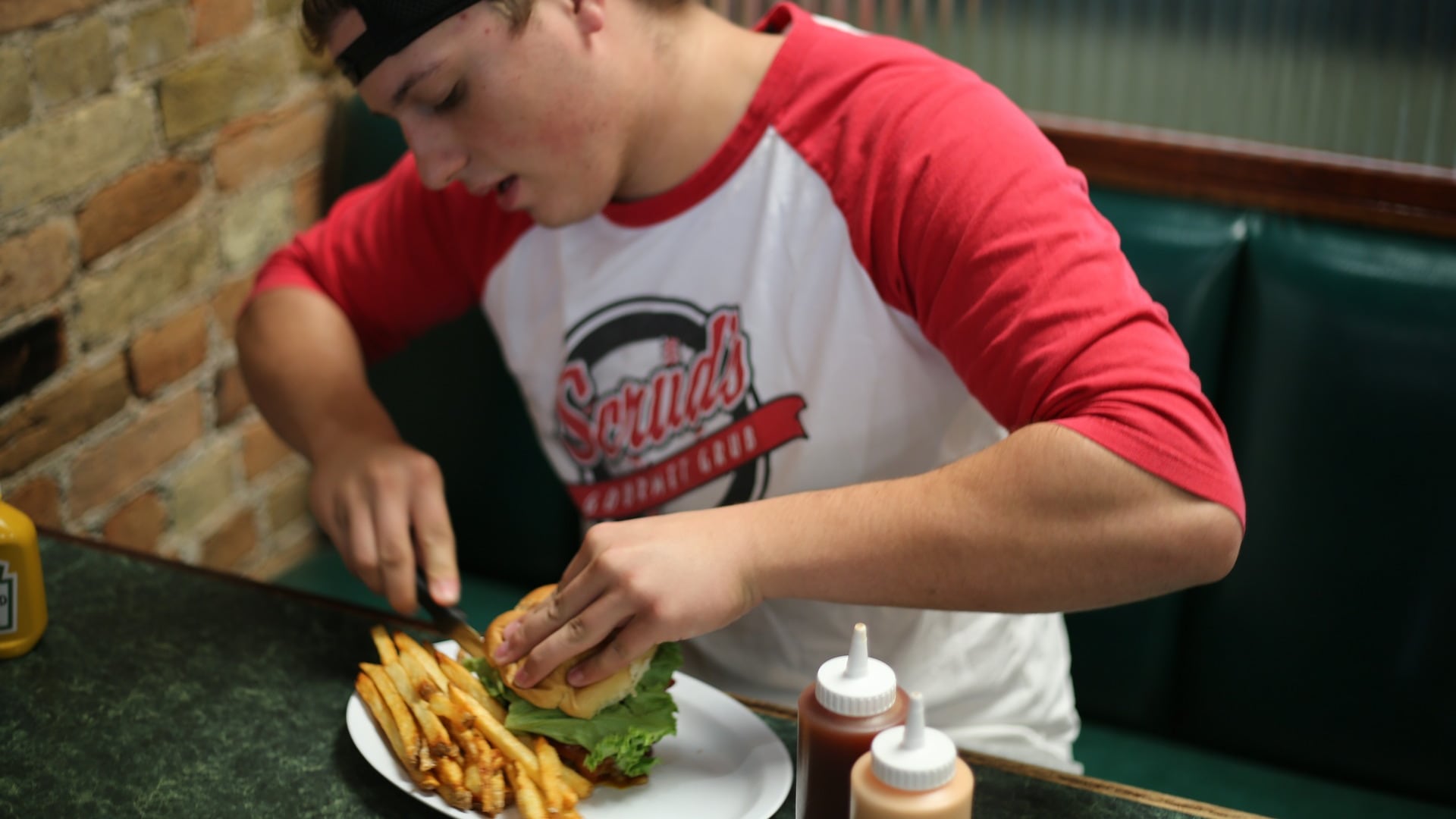 Fertilità scarsa per i giovani che mangiano al fast food