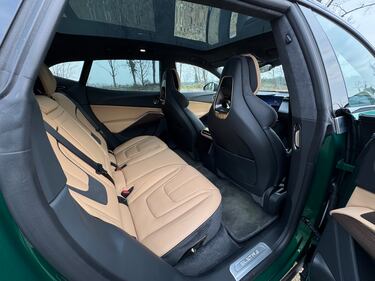 Lotus Eletre: guarda la gallery del nuovo suv elettrico anglo-cinese da 612 CV 12