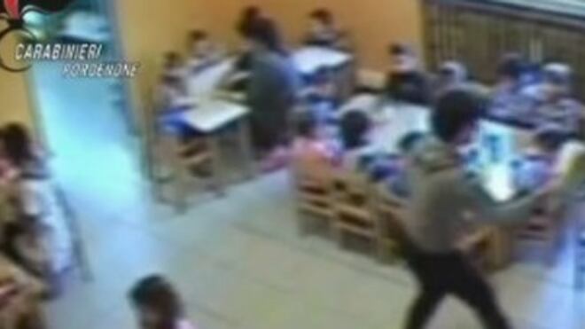 Boom di violenze in asili nido e ospizi: "Sì alle telecamere per tutelare i più deboli"