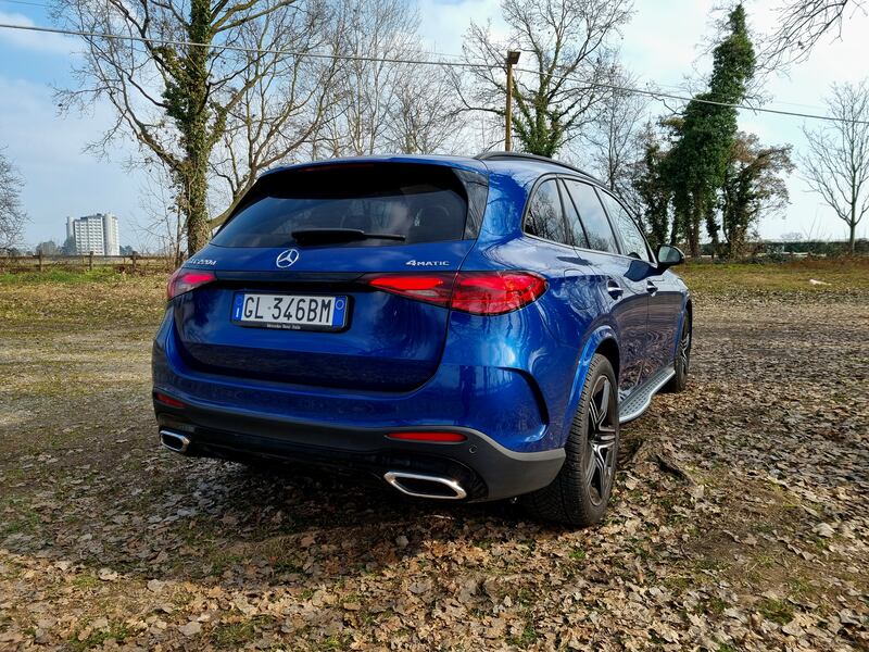 Mercedes-Benz GLC, guarda le foto 5
