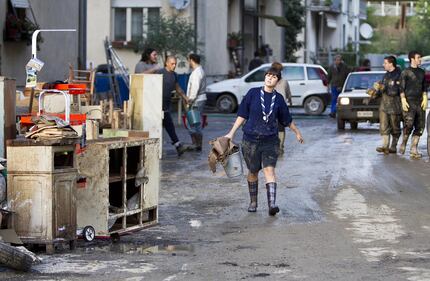 Oriveto, si ripuliscono le strade 12