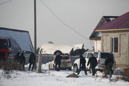 Aereo si schianta in Kazakistan 7