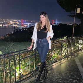 Melissa Satta diventa Britney Spears 9