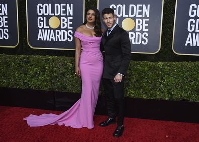 Golden Globes 2019, i look più sexy in foto 2