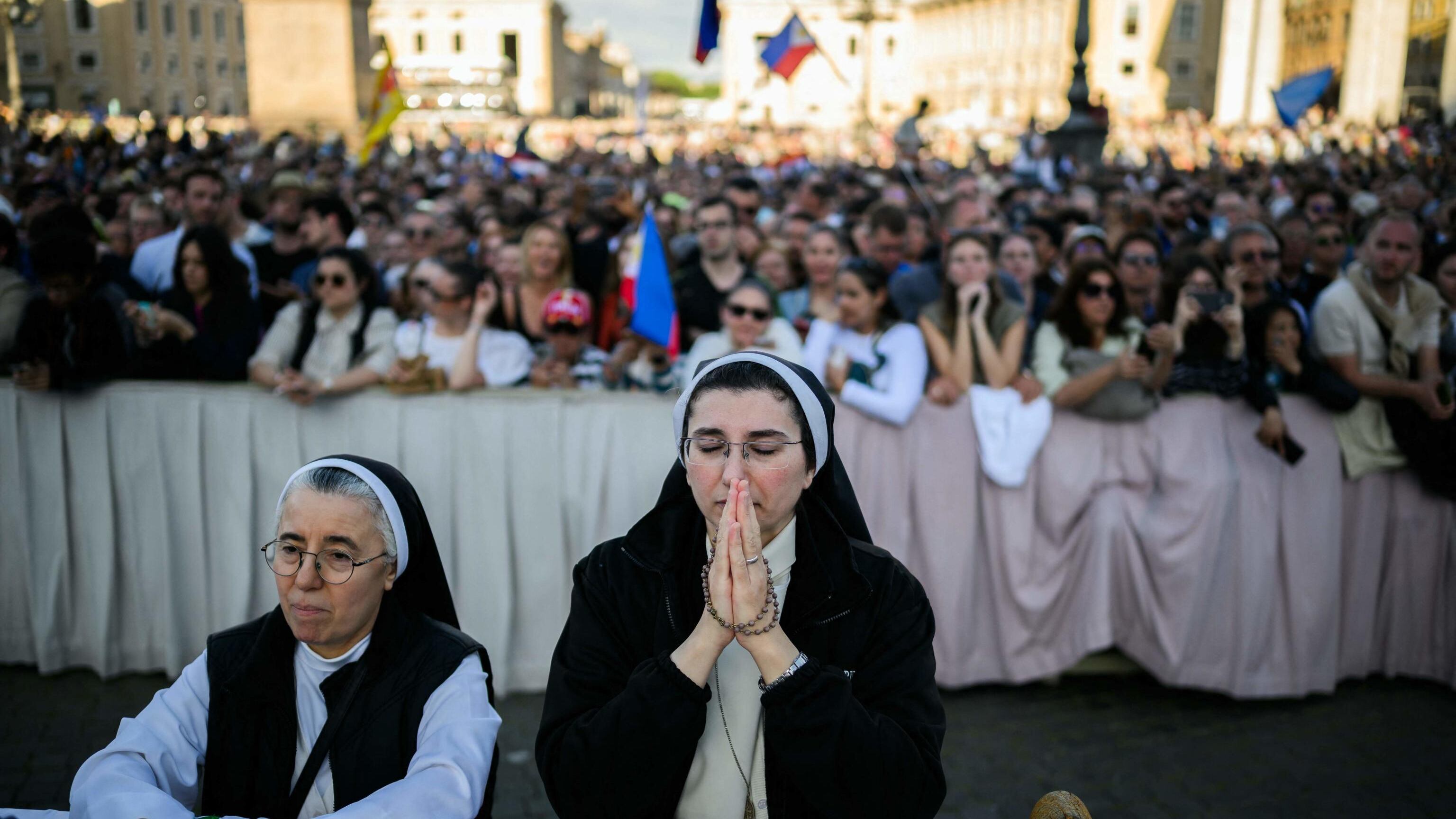 Lorenzo Fontana: "Mi sono commosso per l'Ave Maria che unisce tutti"