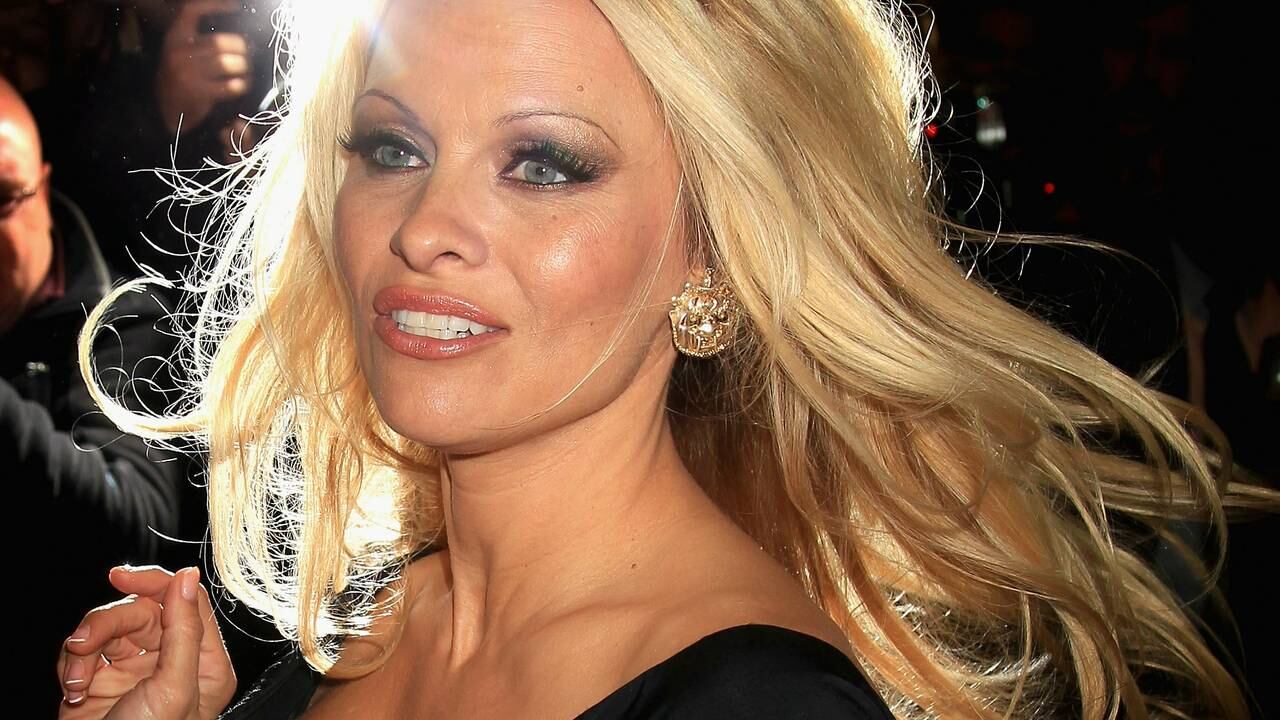 Una "relazione speciale" tra Assange e Pamela Anderson