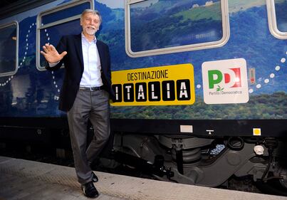 Parte il treno del Pd 10