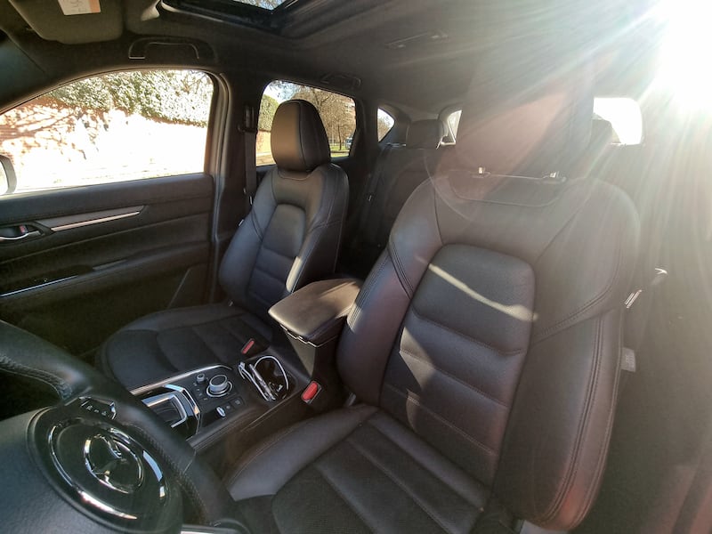 Mazda CX-5 2023, guarda le foto 14