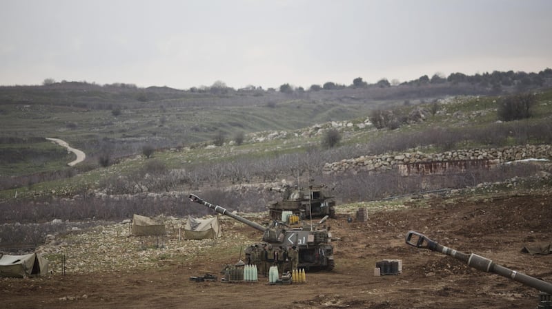 Soldati e unità di artiglieria sulle alture del Golan 3
