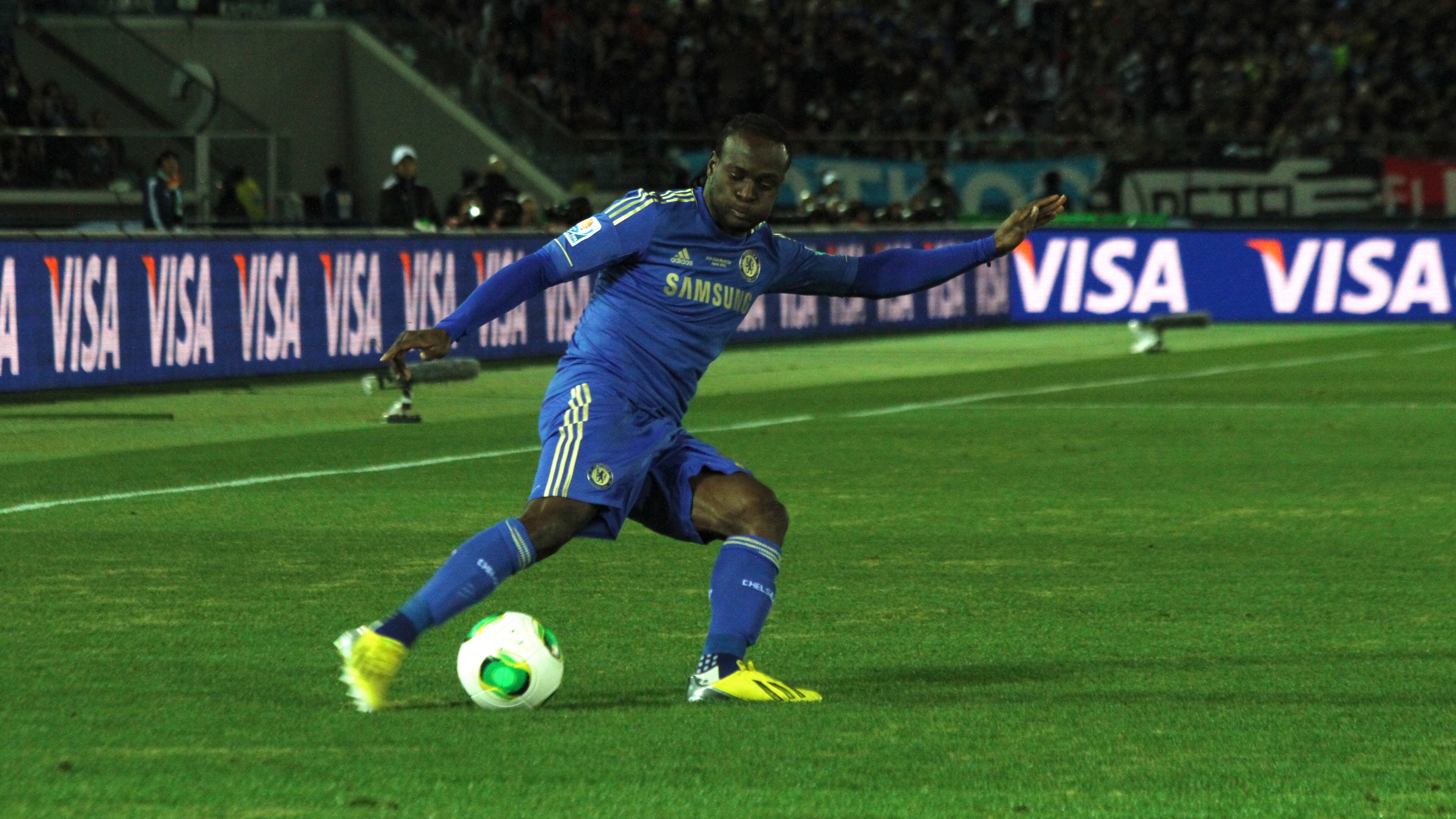 Passato drammatico per Victor Moses: scampato ad attentato in cui i genitori hanno perso la vita